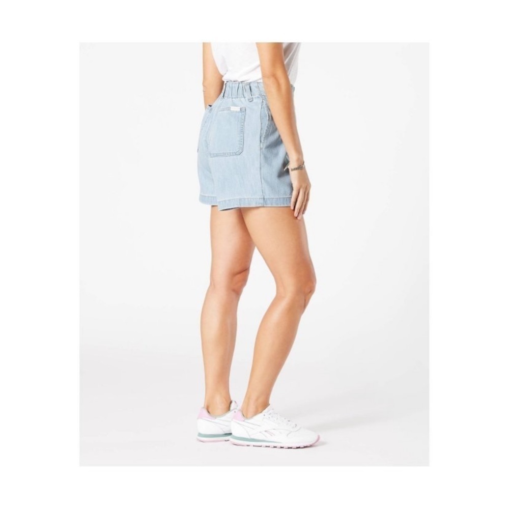 DENIZEN® from Levi's® Women's Loose A-
Line Jean Shorts - Tropical Tide 12 - Picture 2 of 10